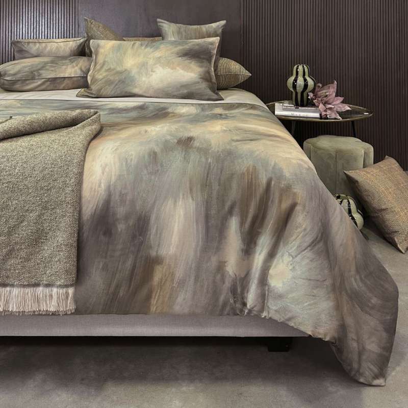 Romance Bed Comforter Set